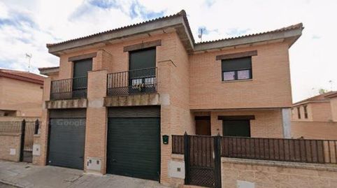 VENTA CHALET MORA