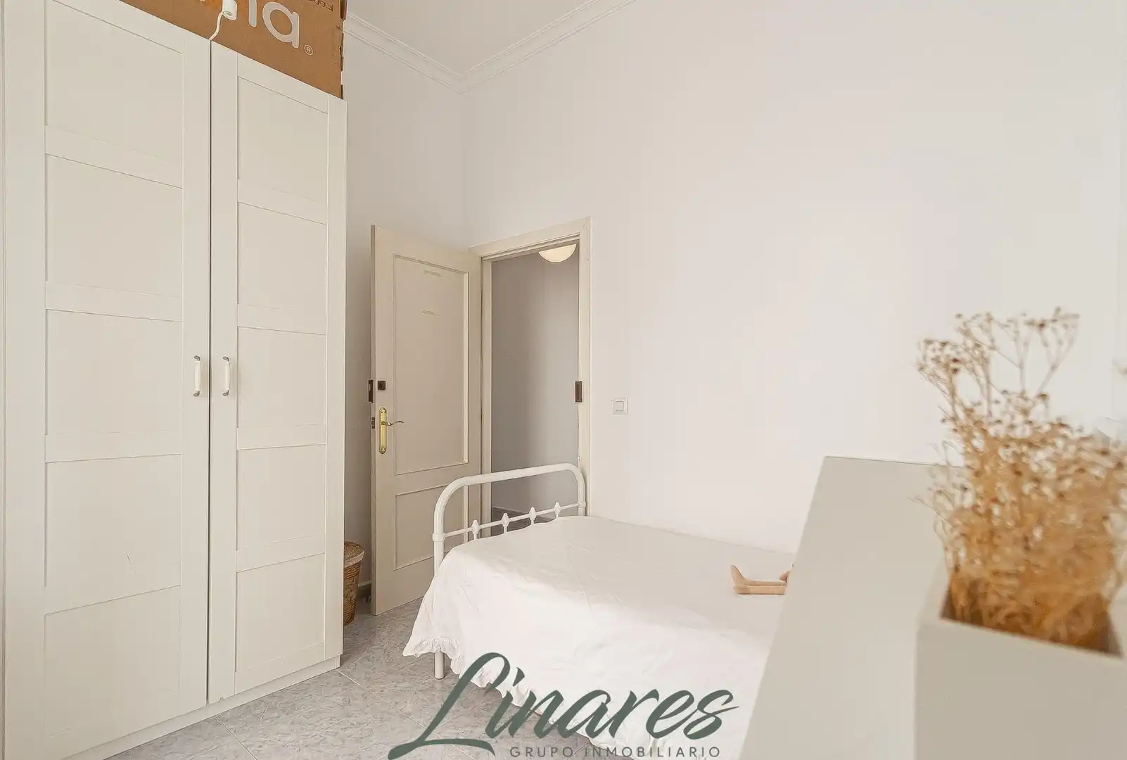 Dormitori de Apartament en venda en Cartagena amb Balcó