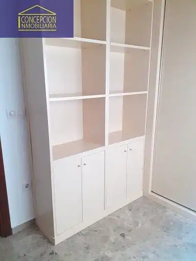 Dormitori de Apartament de lloguer en Córdoba amb Aire condicionat, Calefacció i Traster