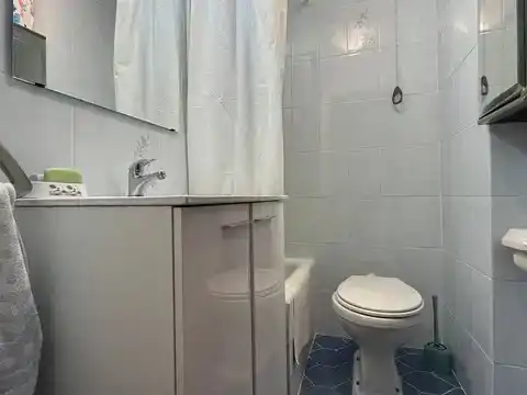 Badezimmer von Wohnung zur Miete in Vitoria - Gasteiz mit Heizung, Parkett und Möbliert