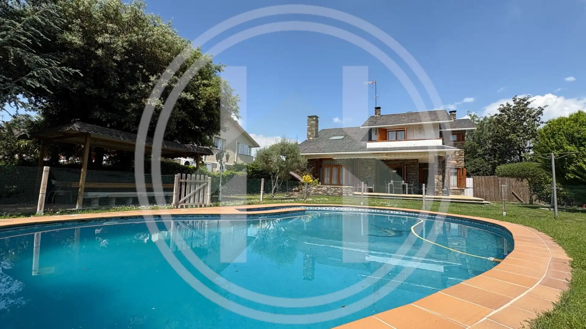 Piscina de Casa o chalet en venta en Cardedeu con Aire acondicionado, Jardín privado y Terraza