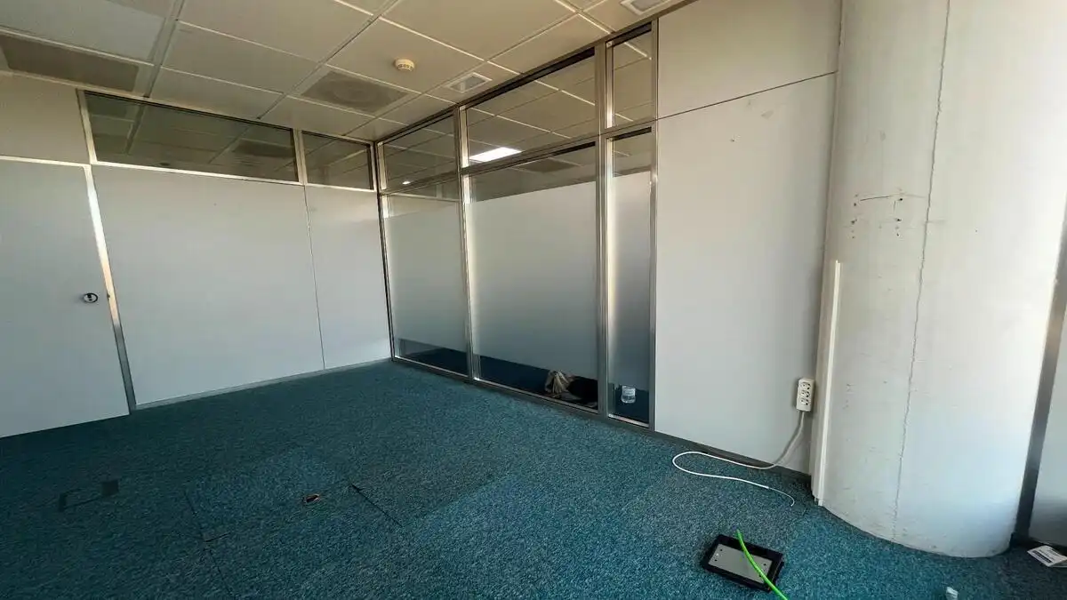 Büro zum Verkauf in Badalona