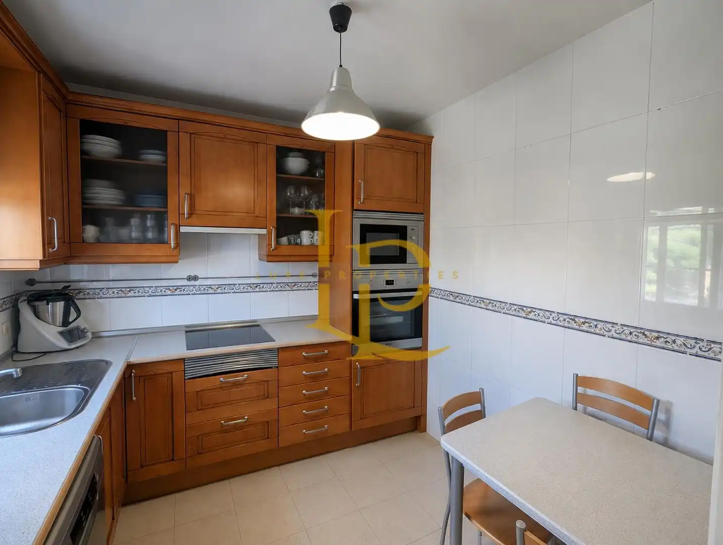 Cocina de Casa o chalet en venta en El Casar con Aire acondicionado, Jardín privado y Terraza