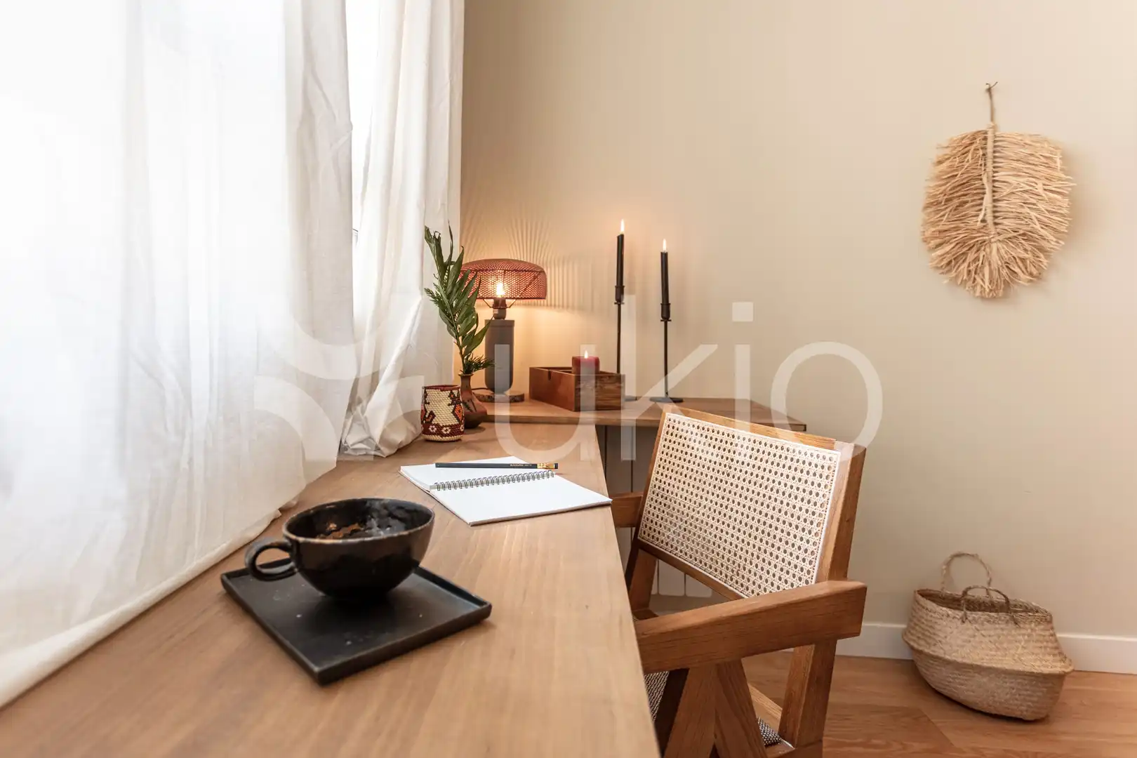Dormitori de Apartament de lloguer en Madrid amb Aire condicionat, Calefacció i Forn