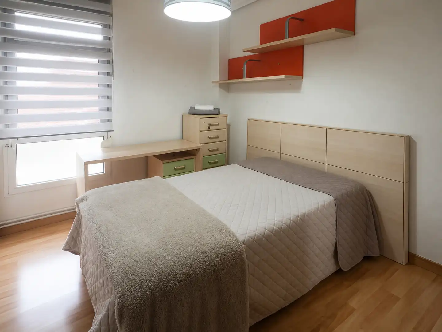Dormitori de Pis de lloguer en Santander amb Calefacció, Terrassa i Moblat