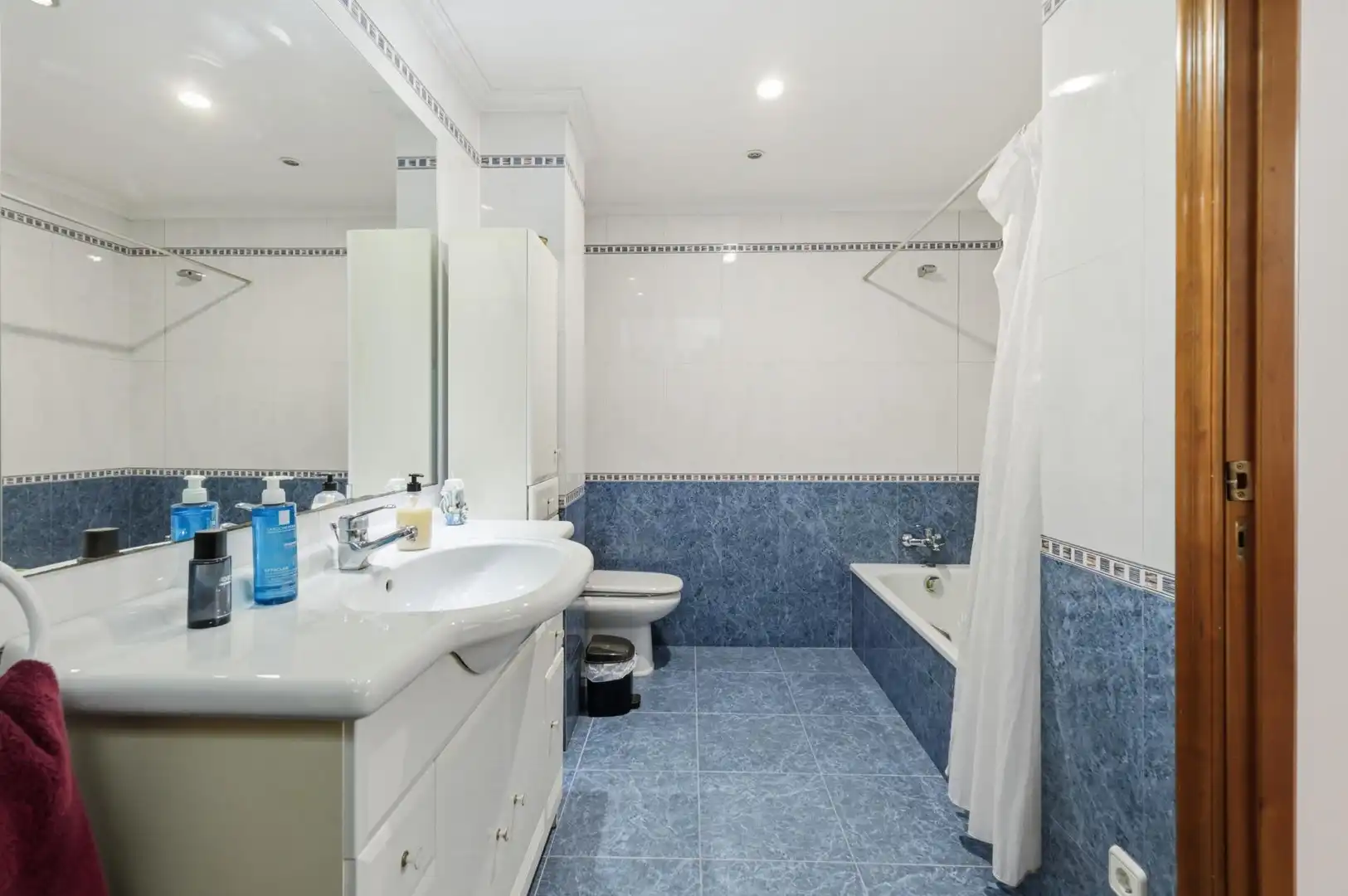 Bathroom of Detached homes for sale in Godella  with Air Conditioner, Terrace and Furnished