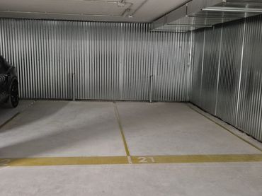 Individuel avec ascenseur à louer à Calle de María Zayas 3