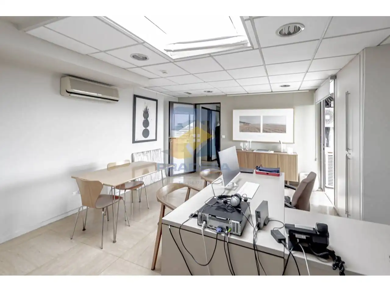 Office for sale in Madrid  with Air Conditioner and Alarm