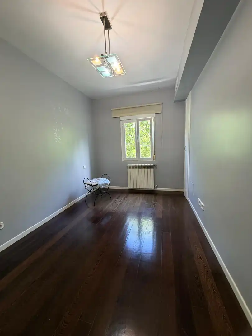Bedroom of Flat for rent in Madrid  with Air Conditioner and Heating