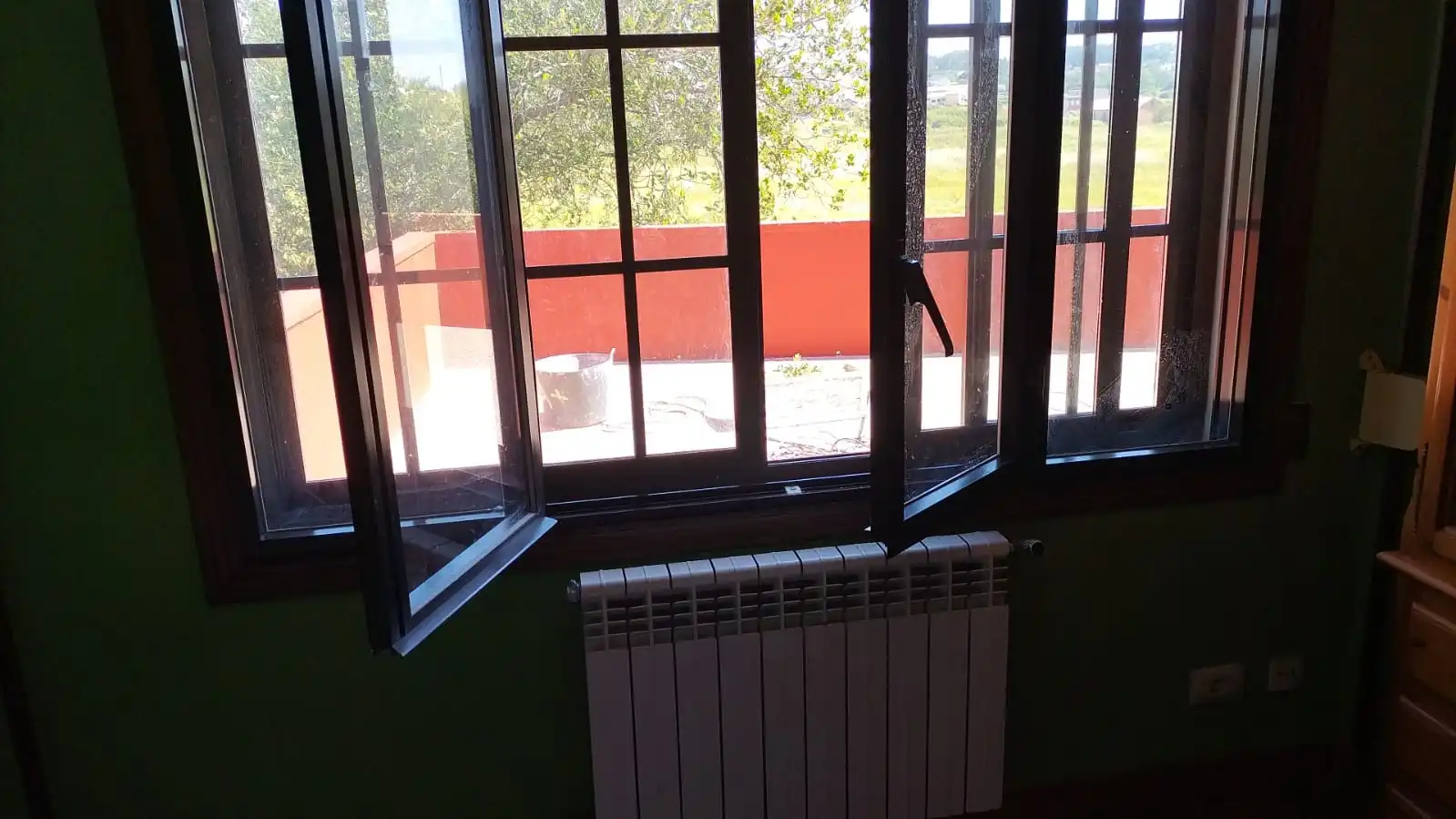 Terrassa de Casa o xalet en venda en Ribeira amb Calefacció, Jardí privat i Parquet