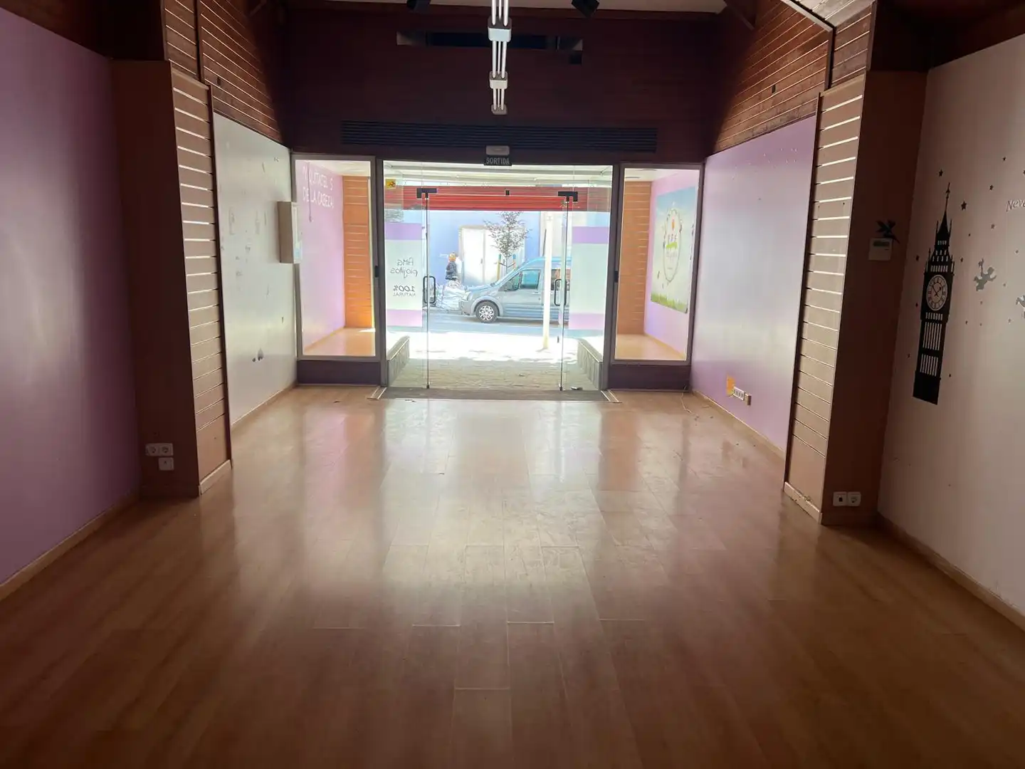 Local de lloguer en Mollet del Vallès amb Parquet