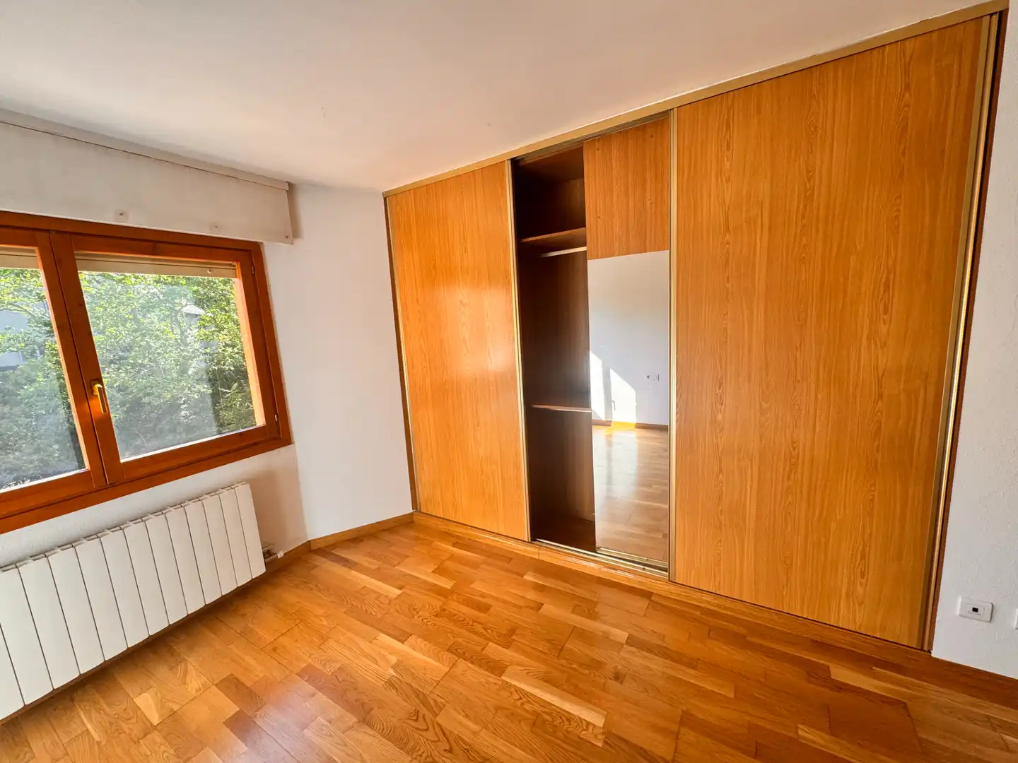 Dormitori de Pis en venda en Sabiñánigo amb Calefacció, Parquet i Traster