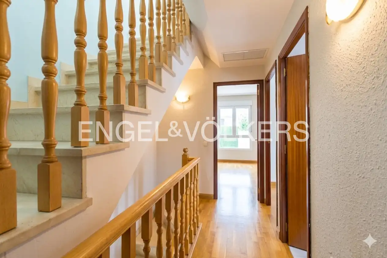 Houses for sale in Vilanova i la Geltrú  with Air Conditioner, Heating and Private garden