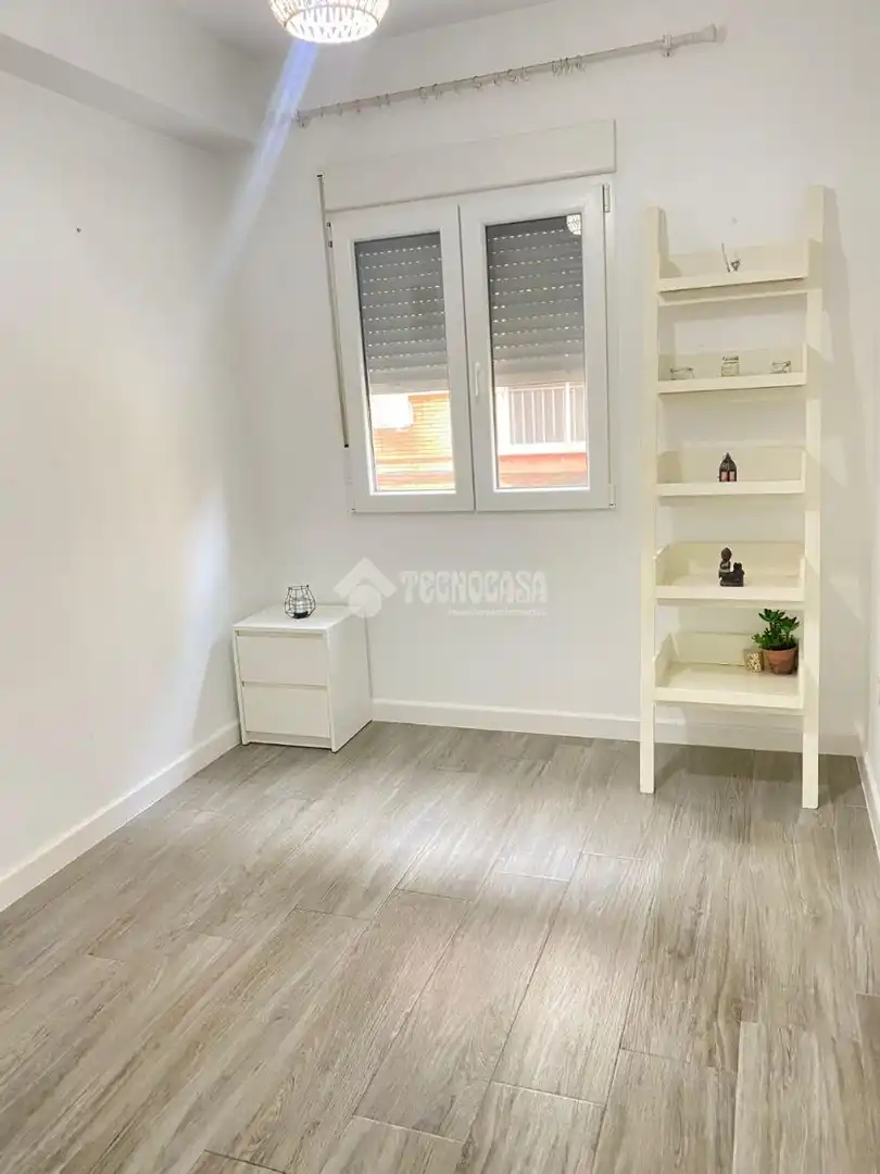 Bedroom of Flat for rent in Huelva