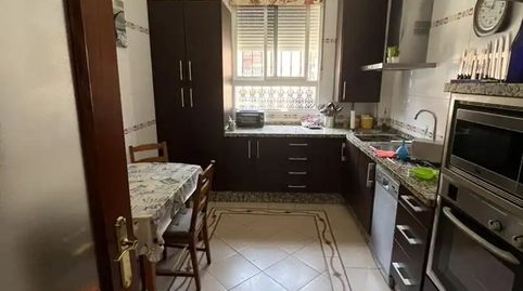 Foto 3 de Casa adosada en venda a Calle Fernando Zóbel, 9, La Algaba, Sevilla
