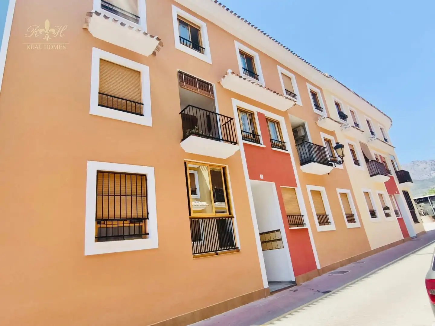 Exterior view of Flat for sale in Polop  with Air Conditioner, Heating and Storage room