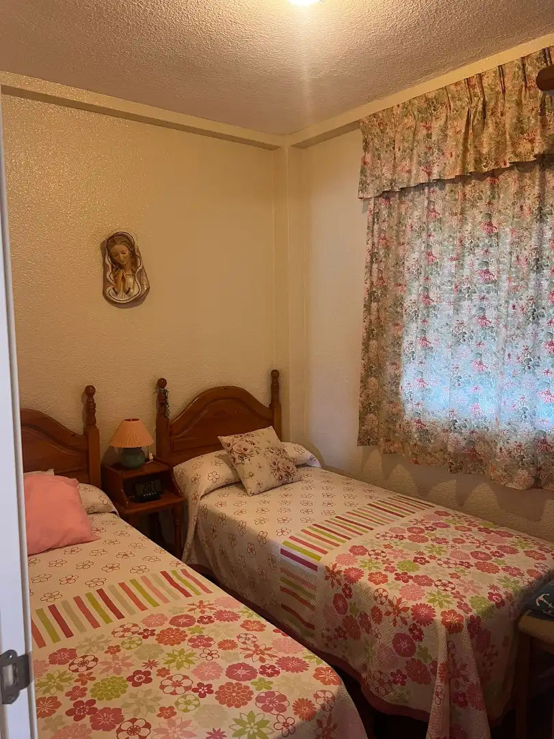 Schlafzimmer von Wohnungen zum Verkauf in El Rompido mit Möbliert und Gemeinschaftspool