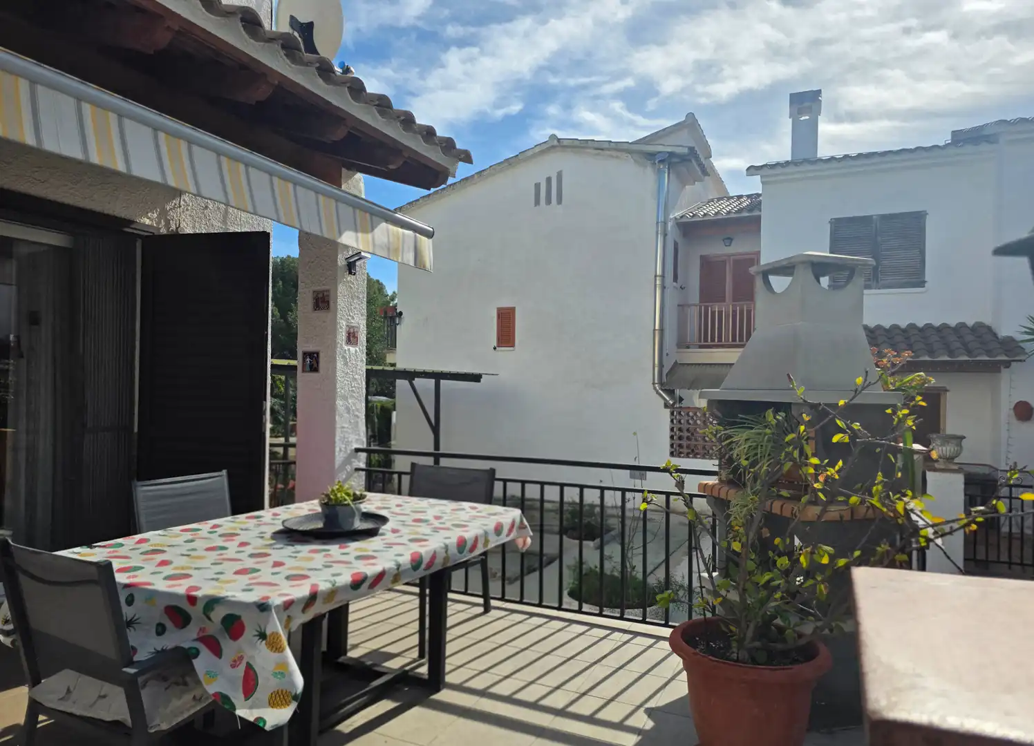 Vista exterior de Casa adosada en venta en El Vendrell con Calefacción y Trastero
