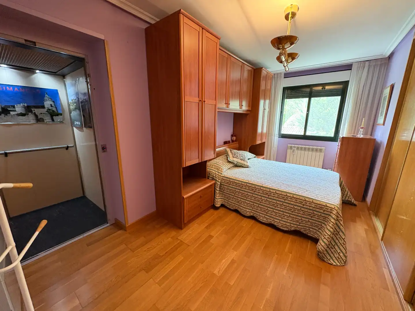 Habitación de Casa adosada en venta en Simancas con Aire acondicionado, Calefacción y Jardín privado