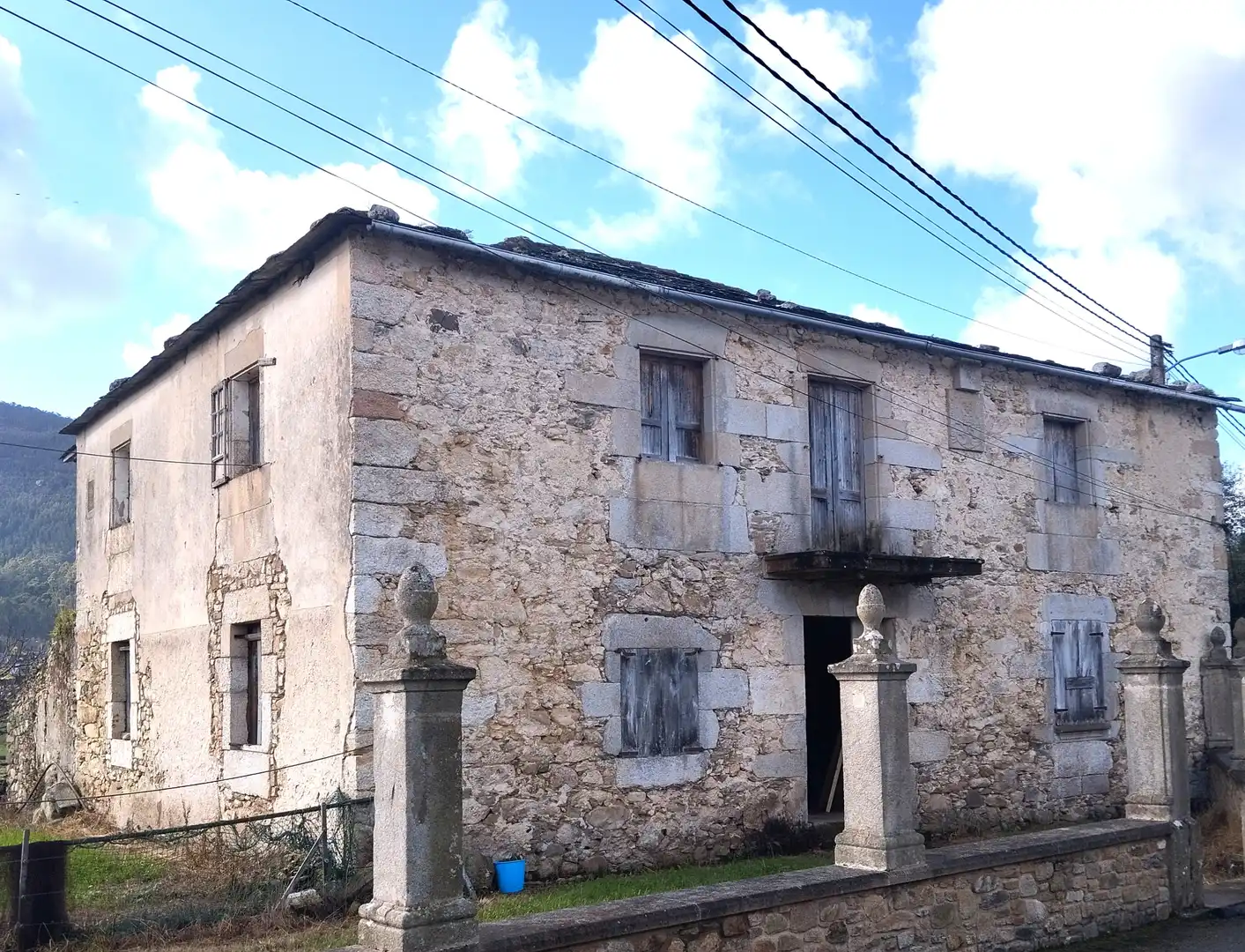 Casa rústica amb jardí en venda a Viveiro