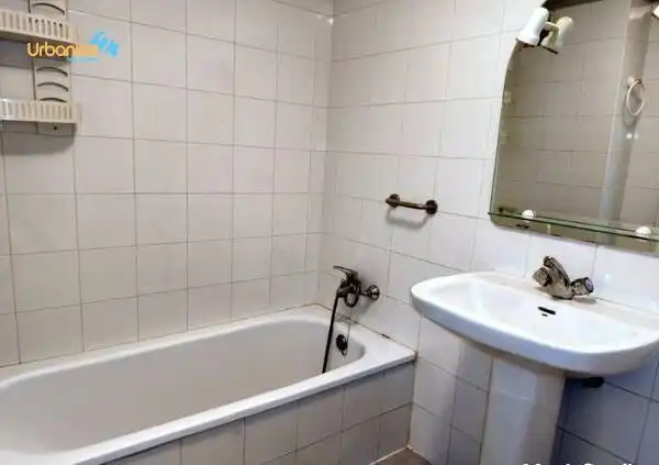 Baño de Piso en venta en Badajoz con Aire acondicionado y Alarma