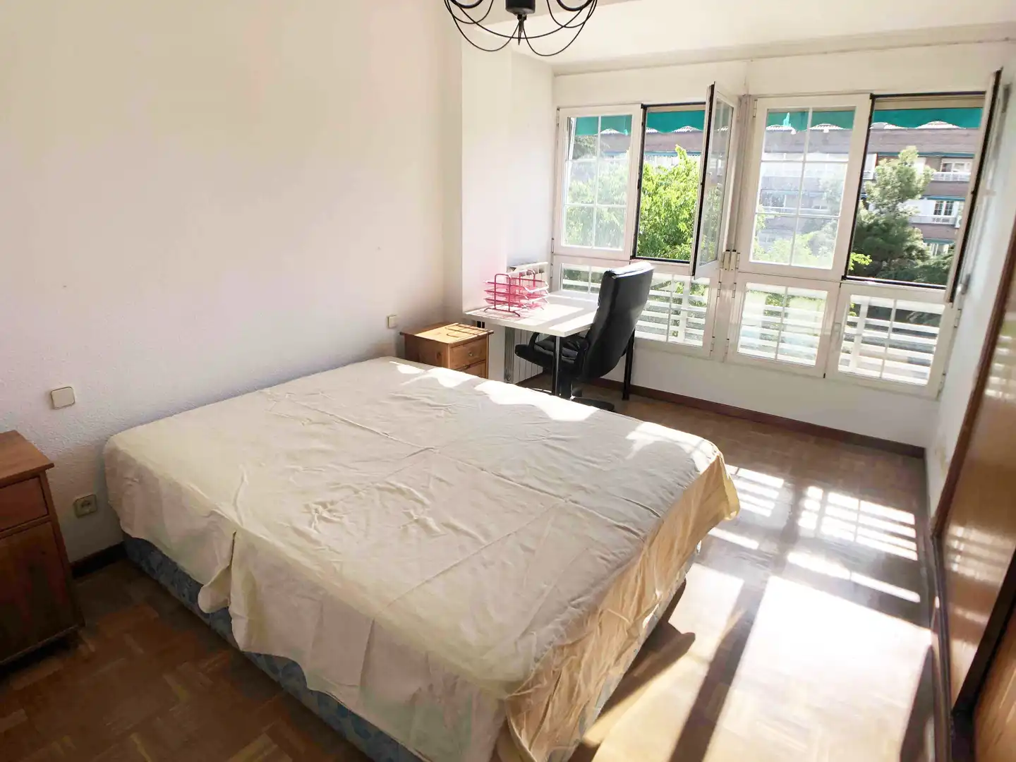 Habitación de Piso de alquiler en Madrid con Aire acondicionado, Calefacción y Parquet
