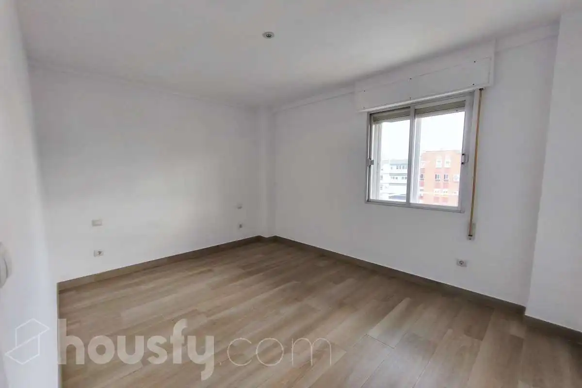 Flat for rent in Calle de Lima, La Avanzada - La Cueva