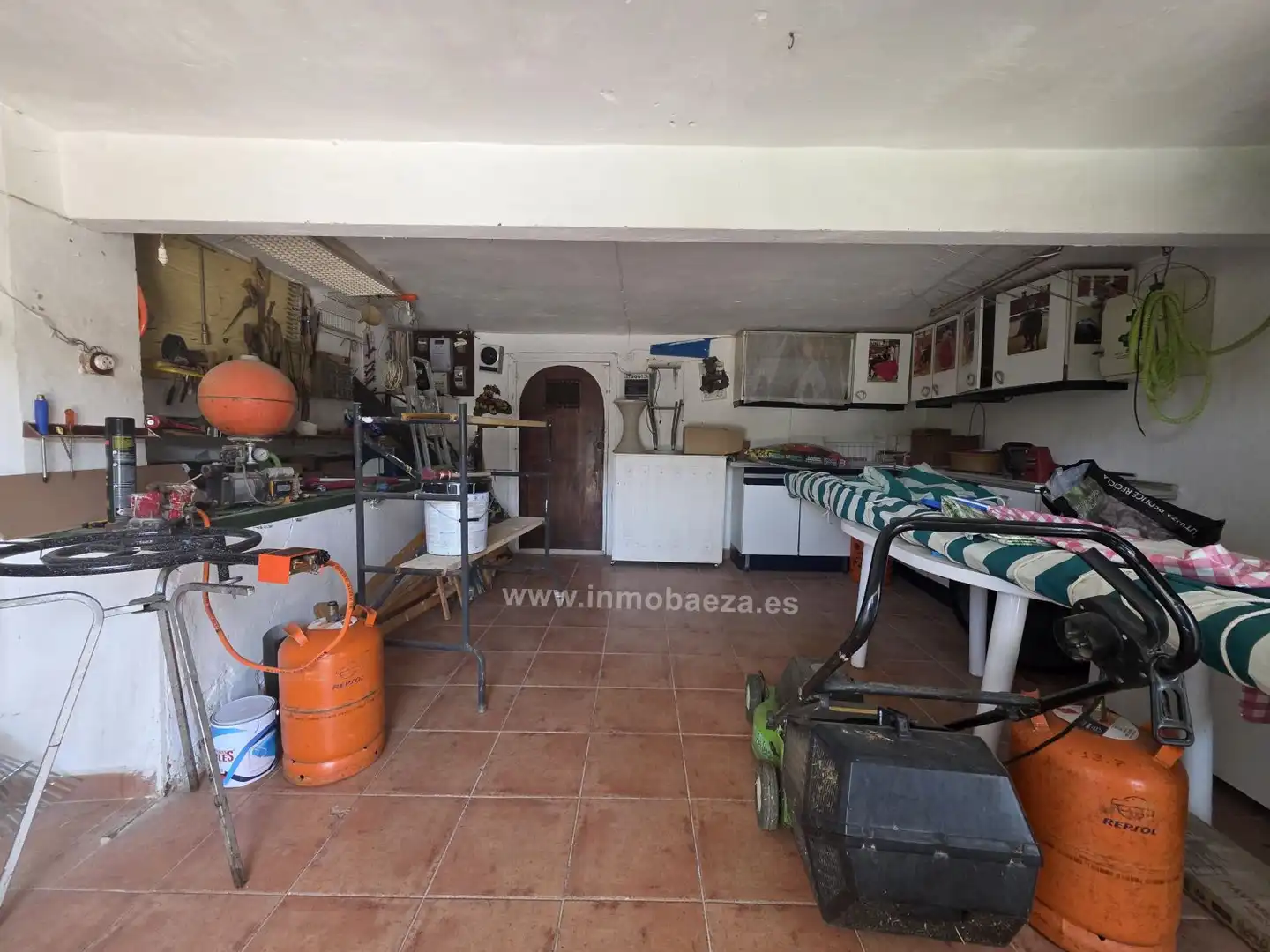 Houses for sale in Baeza  with Terrace, Storage room and Balcony