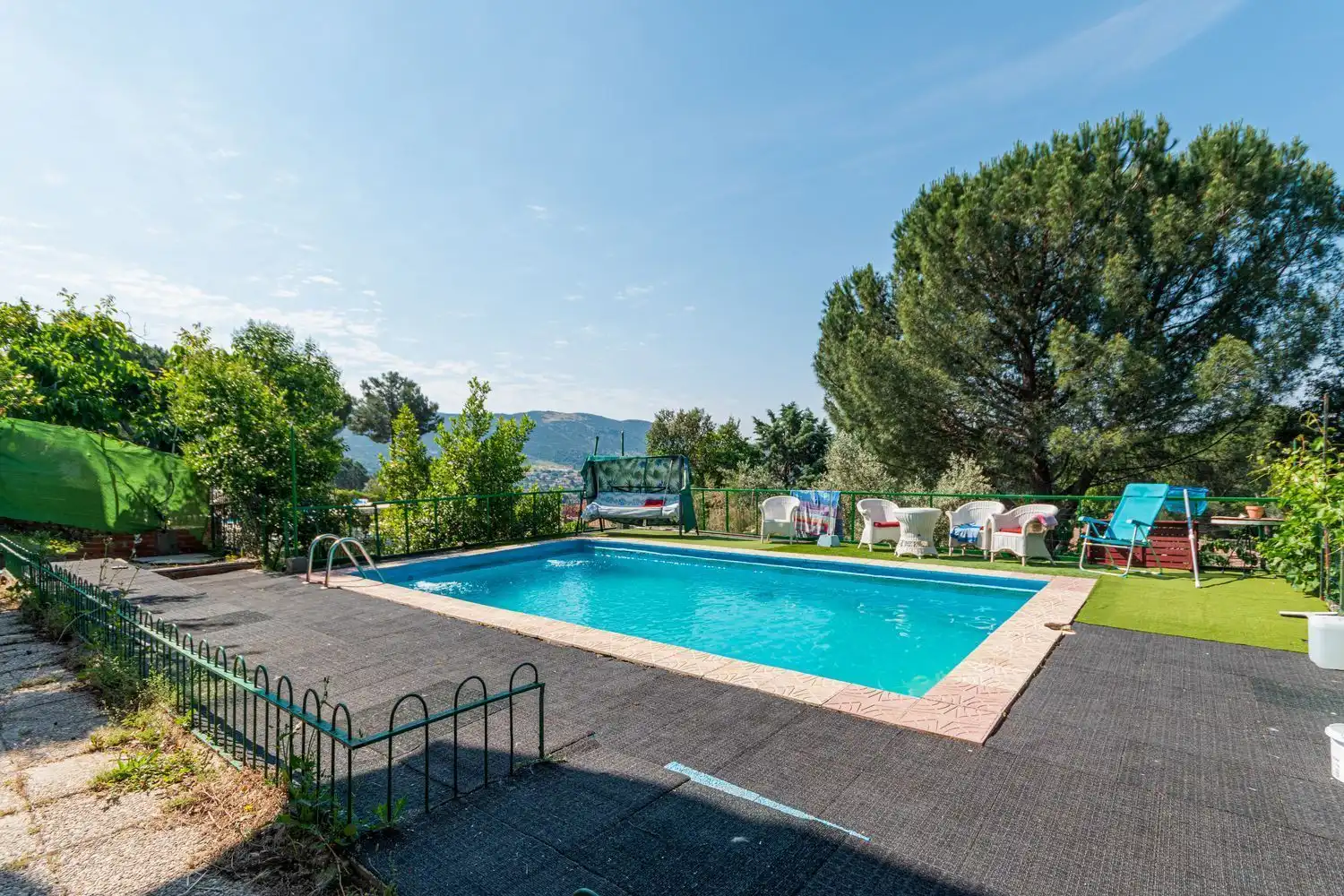 Piscina de Casa o chalet en venta en Robledo de Chavela