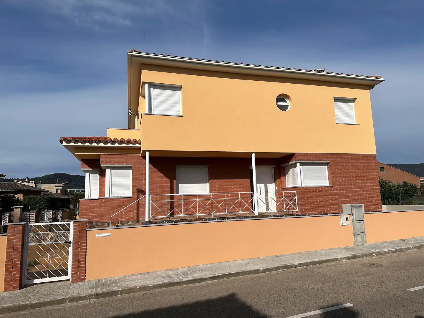 Casa bifamiliare con terrazza in vendita a Porqueres, imagen 7