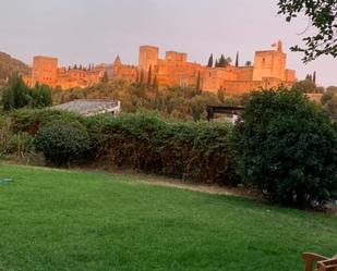 Jardí de Casa o xalet en venda en  Granada Capital amb Terrassa i Piscina