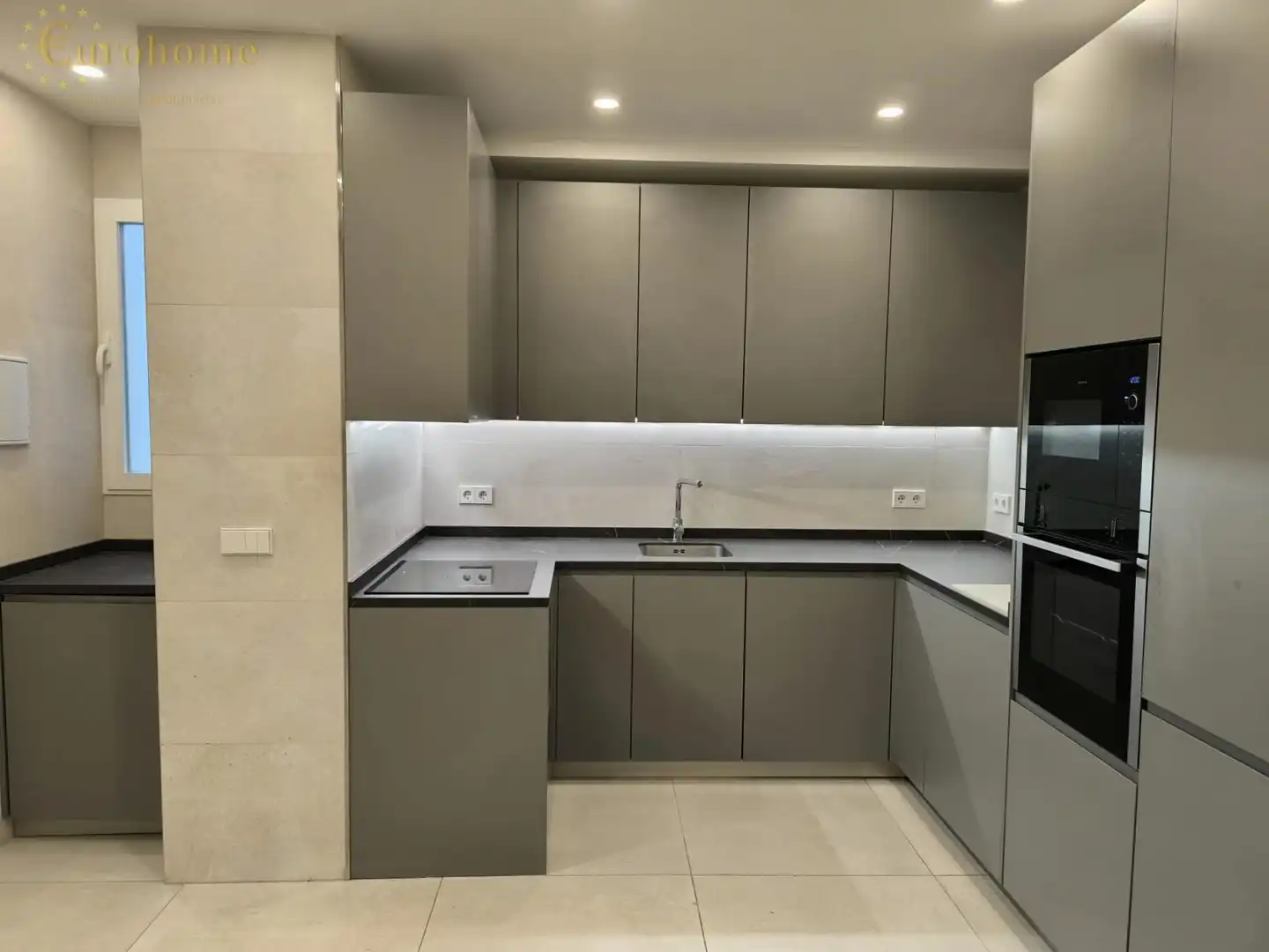 Küche von Wohnung zum Verkauf in Madrid mit Terrasse und Alarm