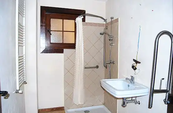Bany de Local en venda en Santa María de la Vega