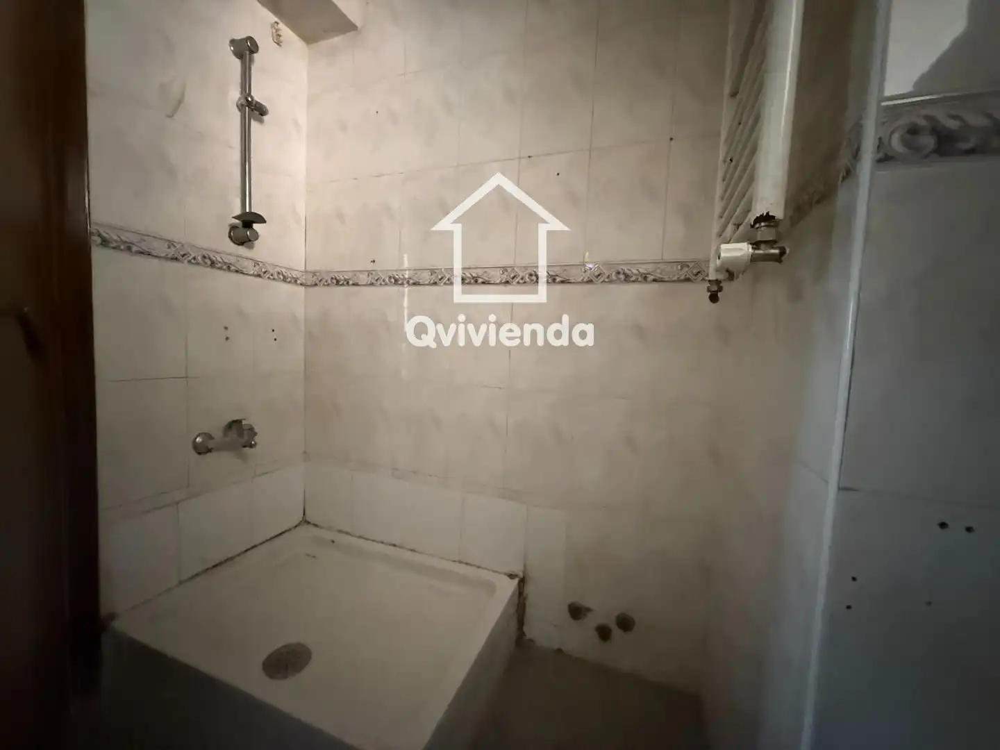 Baño de Piso en venta en Terrassa con Calefacción y Terraza