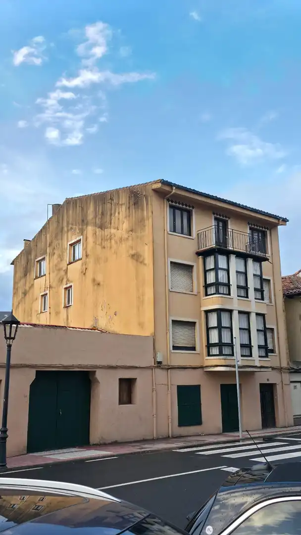 Vista exterior de Casa o chalet en venta en Colindres