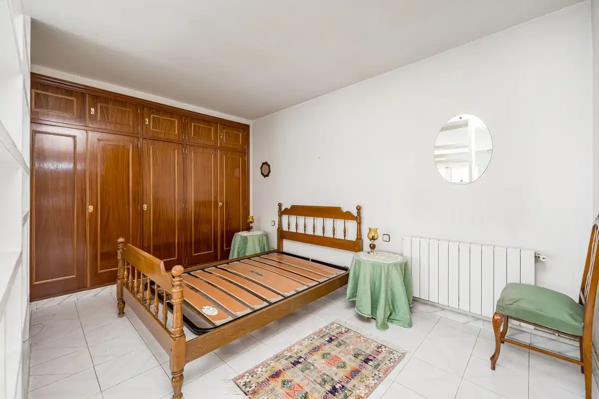Dormitori de Casa o xalet en venda en Madrid amb Aire condicionat, Calefacció i Jardí privat