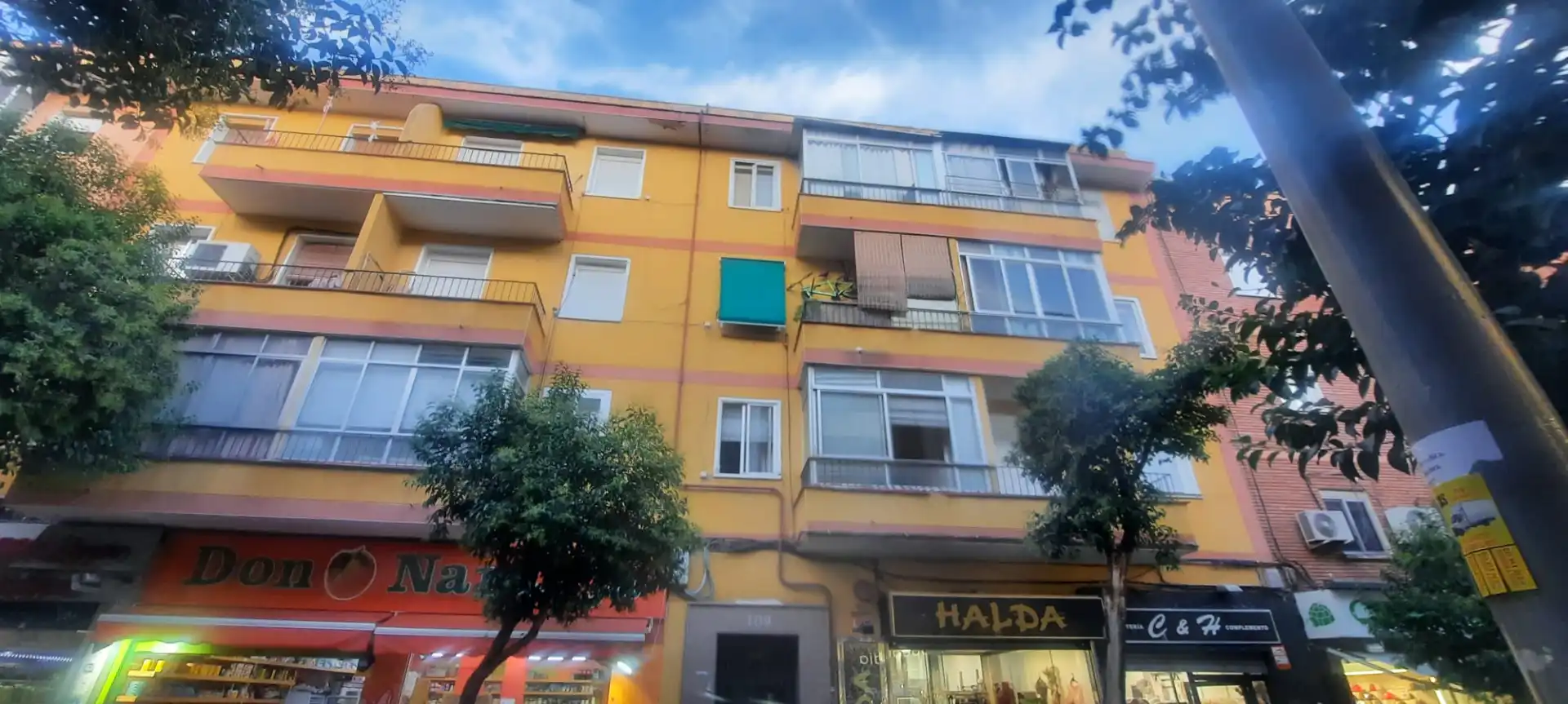 Flat for sale in Calle de la Laguna, imagen 2