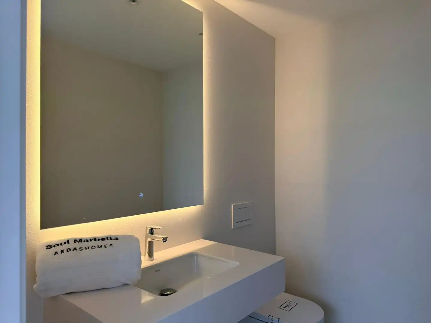 Bany de Apartament en venda en Marbella amb Aire condicionat, Terrassa i Traster