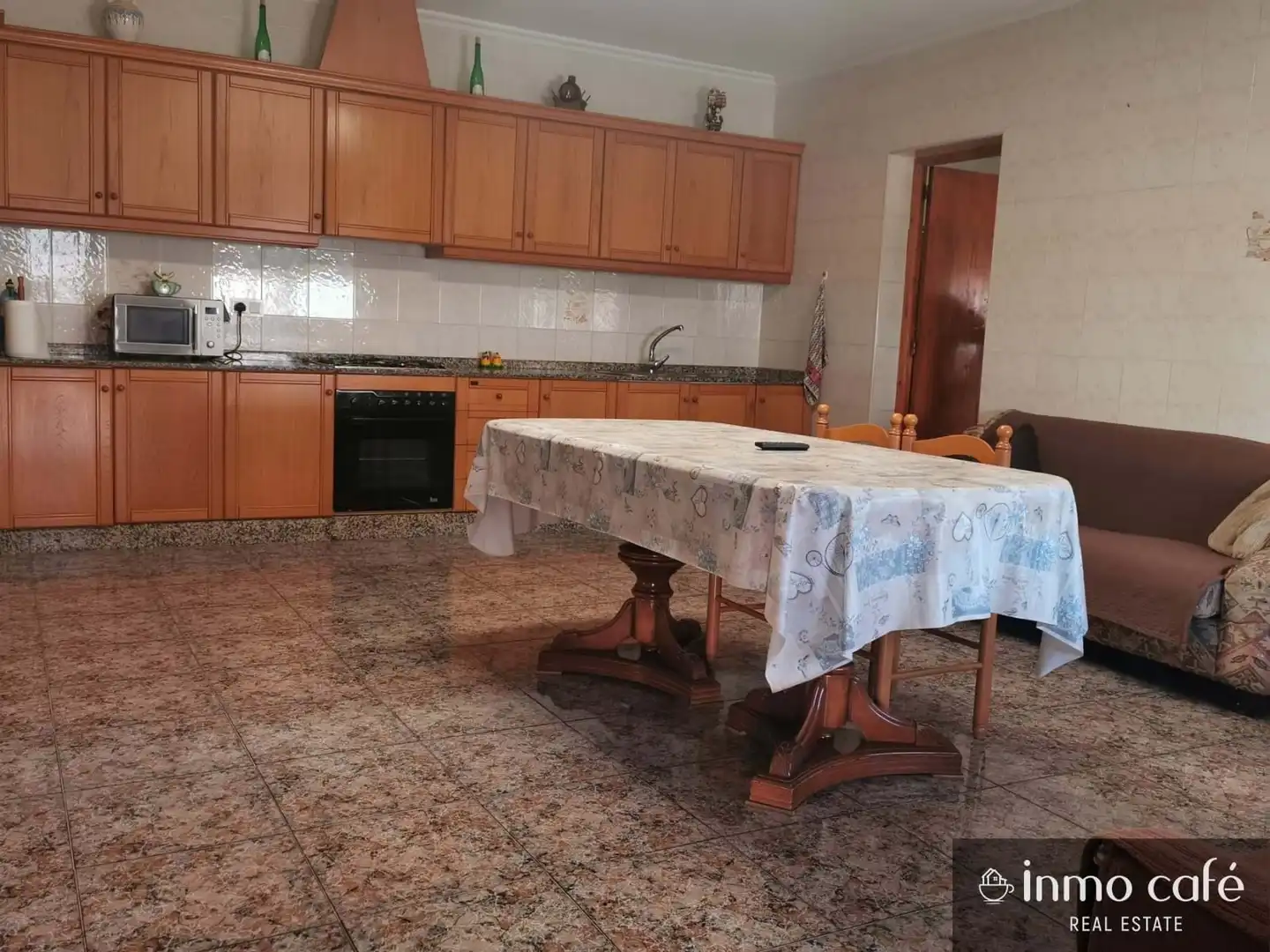 Cocina de Casa adosada en venta en Crevillent con Aire acondicionado