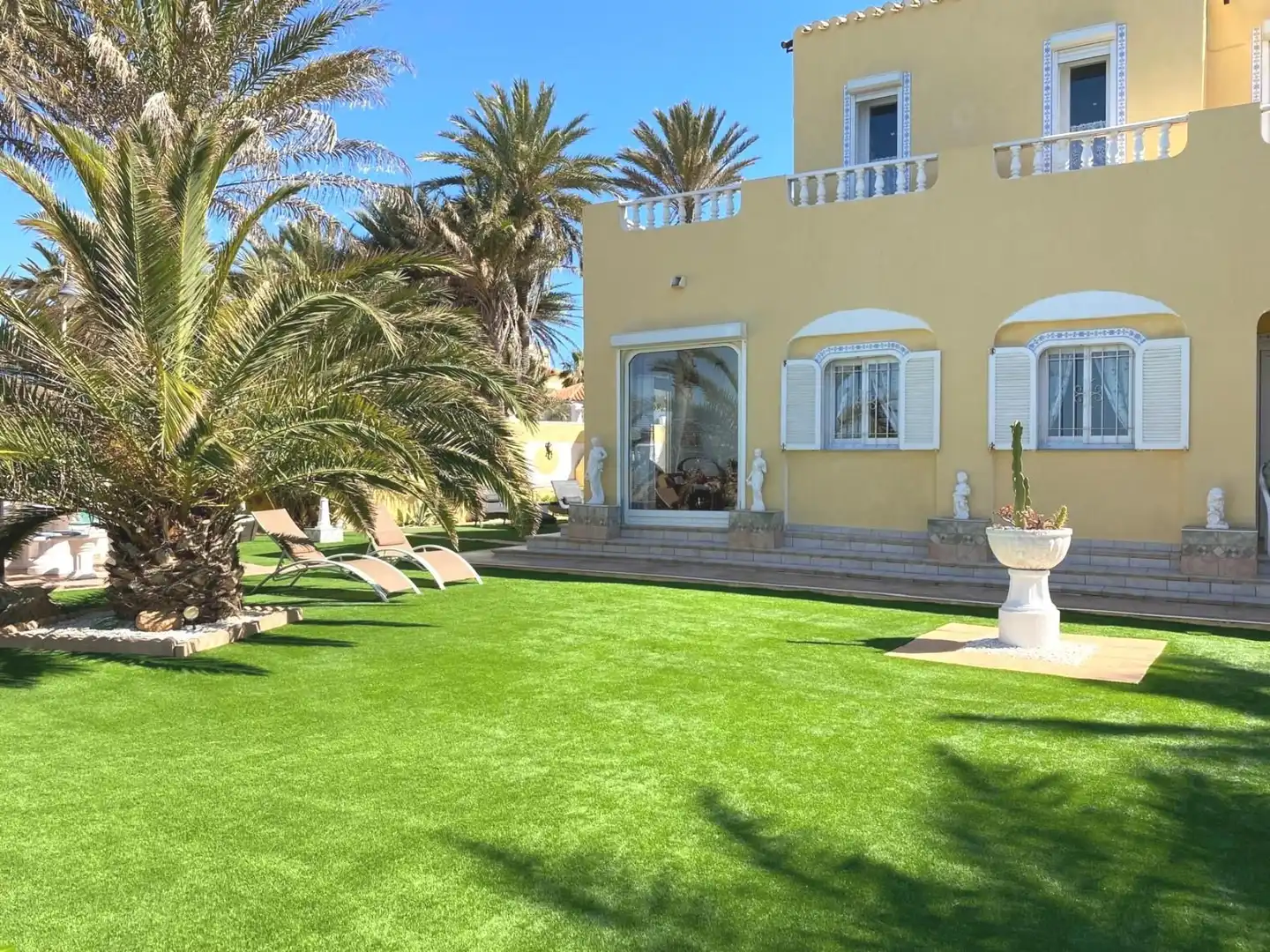 Garten von Haus oder Chalet zum Verkauf in La Manga del Mar Menor mit Klimaanlage, Heizung und Privatgarten