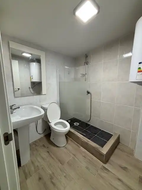 Bathroom of Duplexes for rent in Ferrol  with Air Conditioner, Heating and Parquet flooring