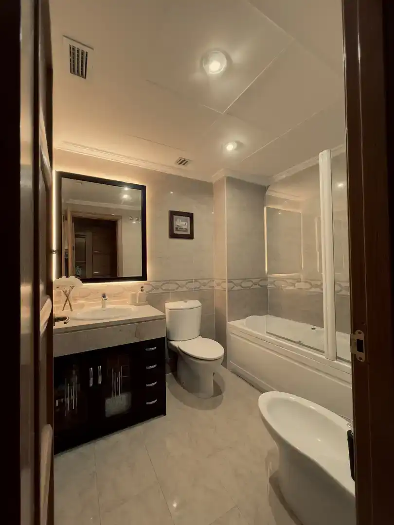 Baño de Casa o chalet en venta en Fuenlabrada con Aire acondicionado, Jardín privado y Parquet