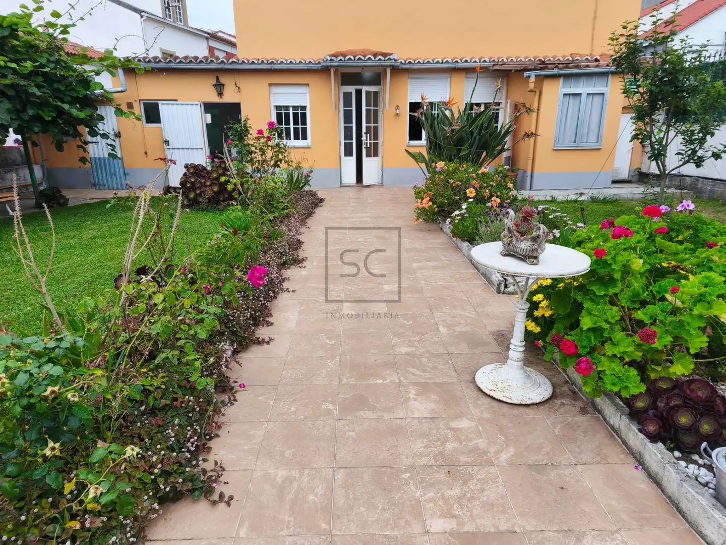 Jardí de Casa o xalet en venda en Neda amb Calefacció, Jardí privat i Traster