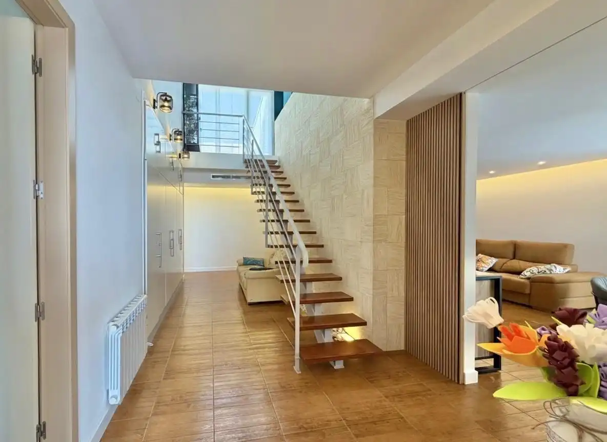 Casa o chalet en venta en Elche / Elx con Aire acondicionado, Jardín privado y Terraza