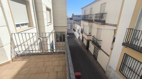 Foto 2 de Piso en venta en Calle Doctor Navarro Funes, 5, Mengíbar, Jaén