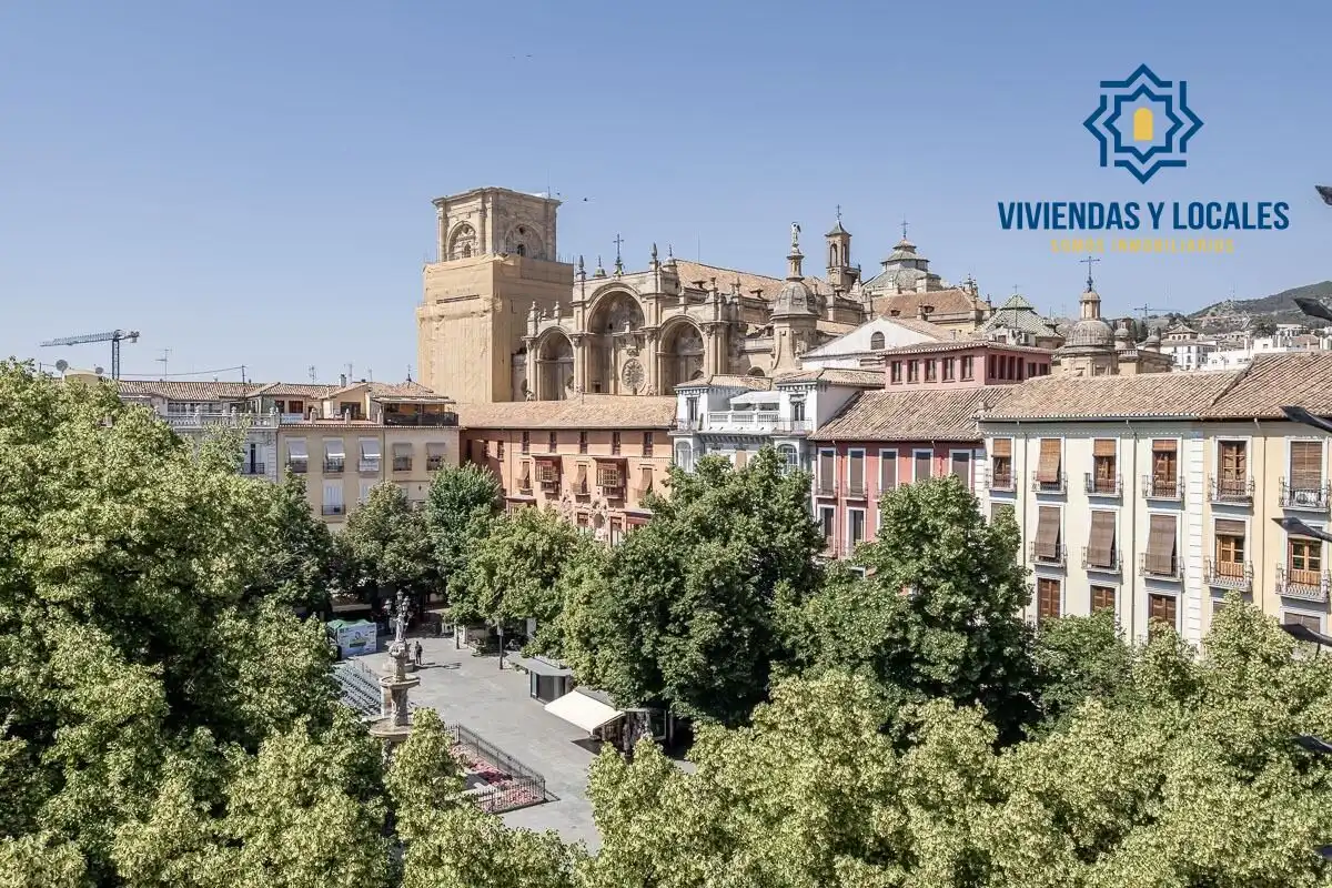 Dúplex amb ascensor en venda a Centro