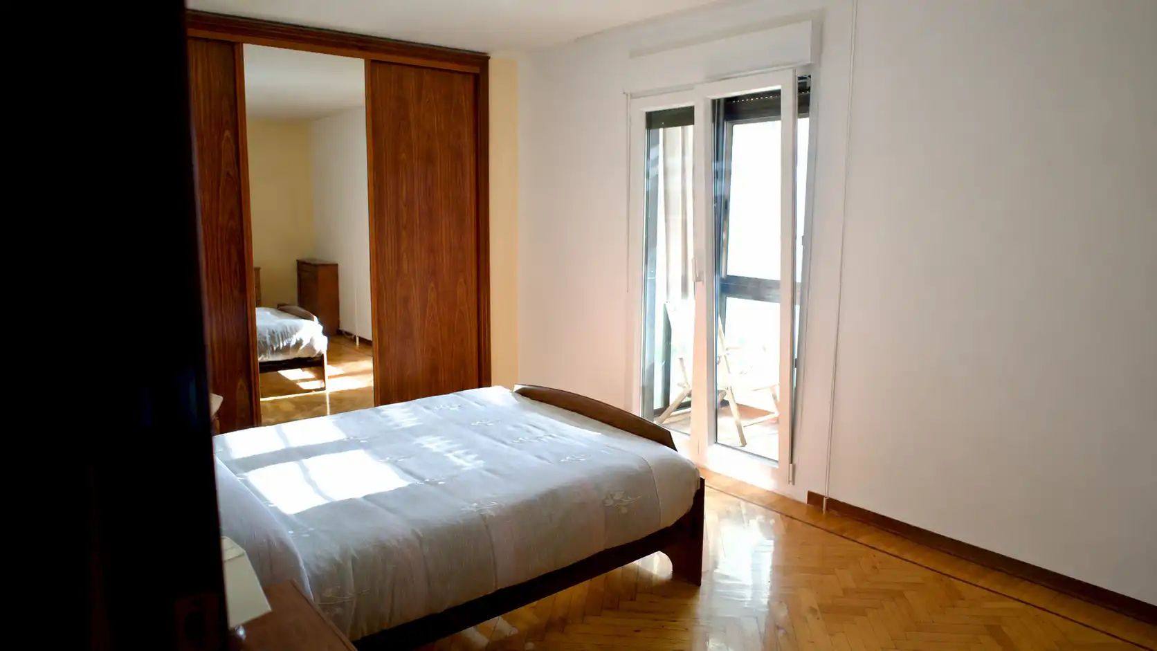Habitación de Piso en venta en Vigo  con Calefacción, Parquet y Amueblado