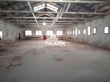 Industrial building to rent in Cv. 868 km. 0,6