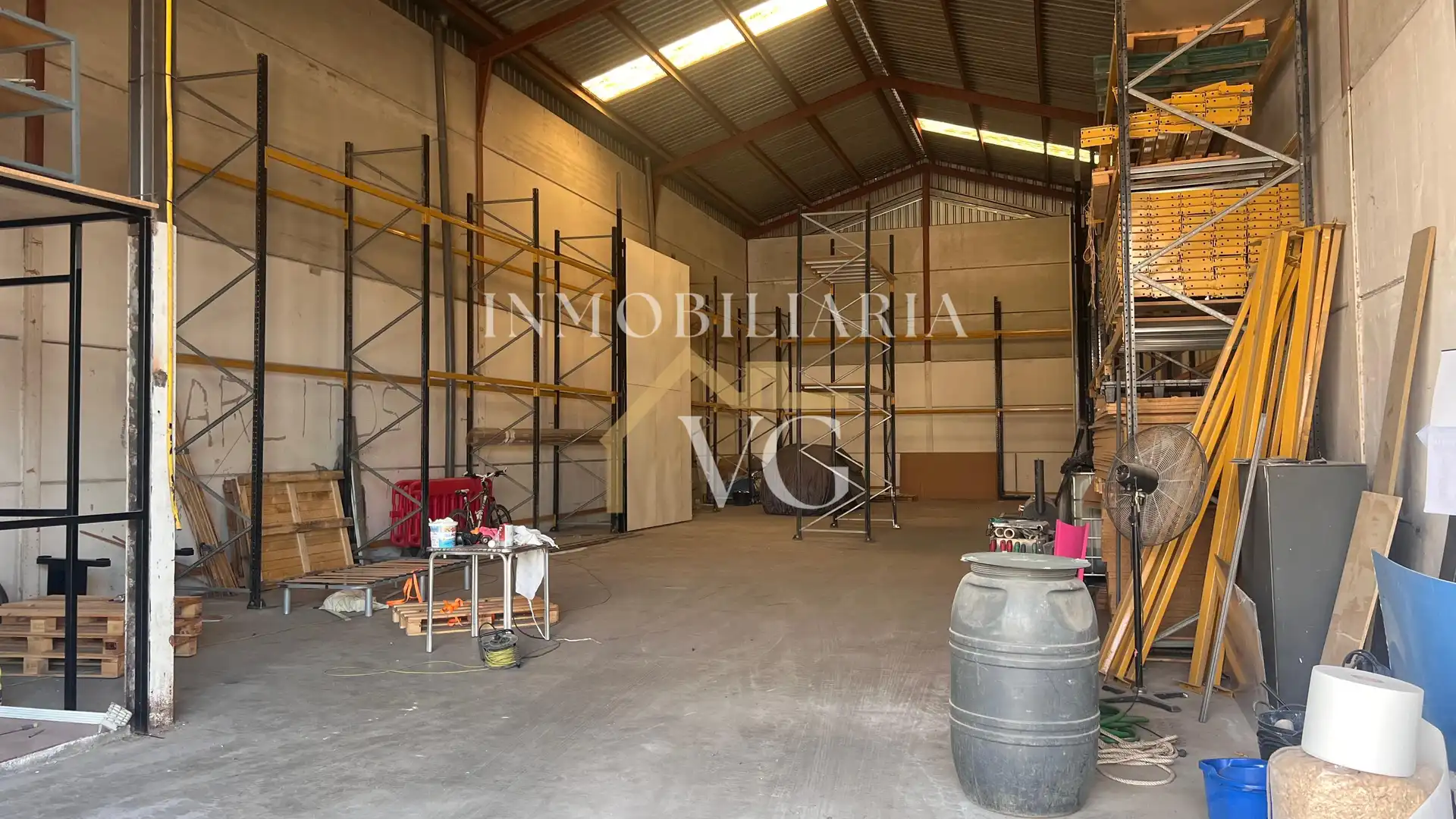 Fabrikhallen zur Miete in Guillena