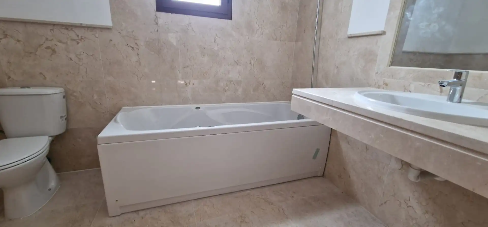 Baño de Casa adosada en venta en Casares con Terraza y Trastero